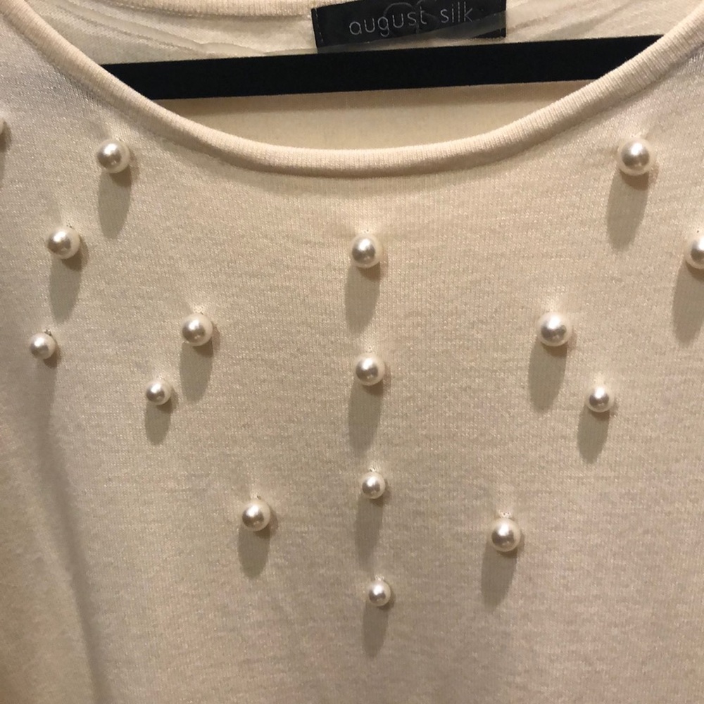 Beautiful  cold shoulder sweater by.  AugustSilk. - Picture 5 of 5